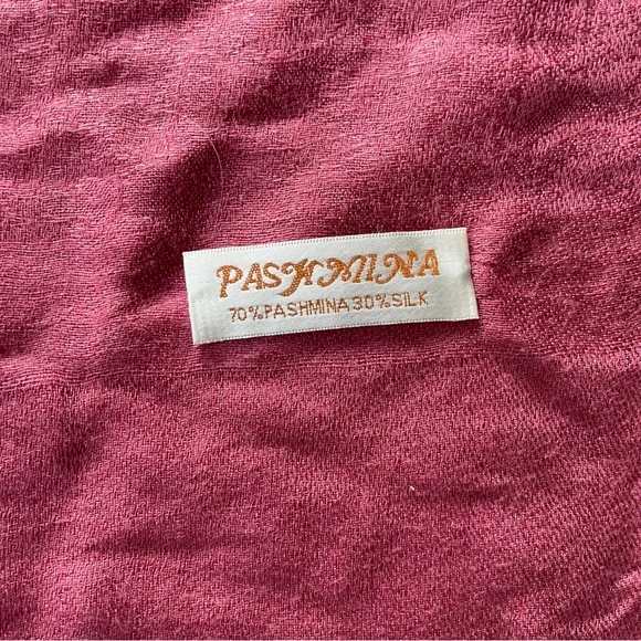 PASHMINA Scarf Coral Pink 70% Cashmere 30% Silk - Picture 3 of 3